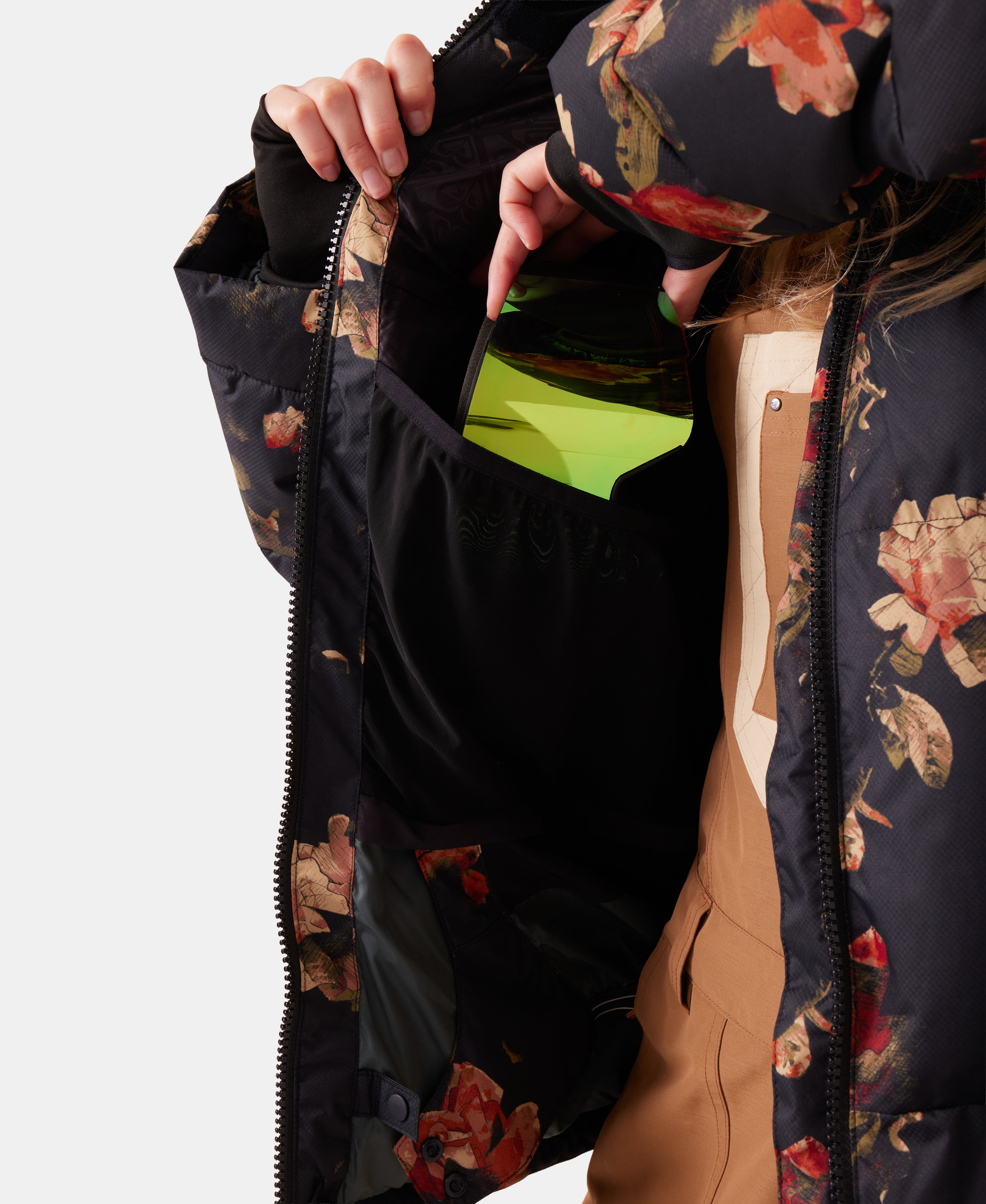 Alofted Puffy Jacket - Image 12