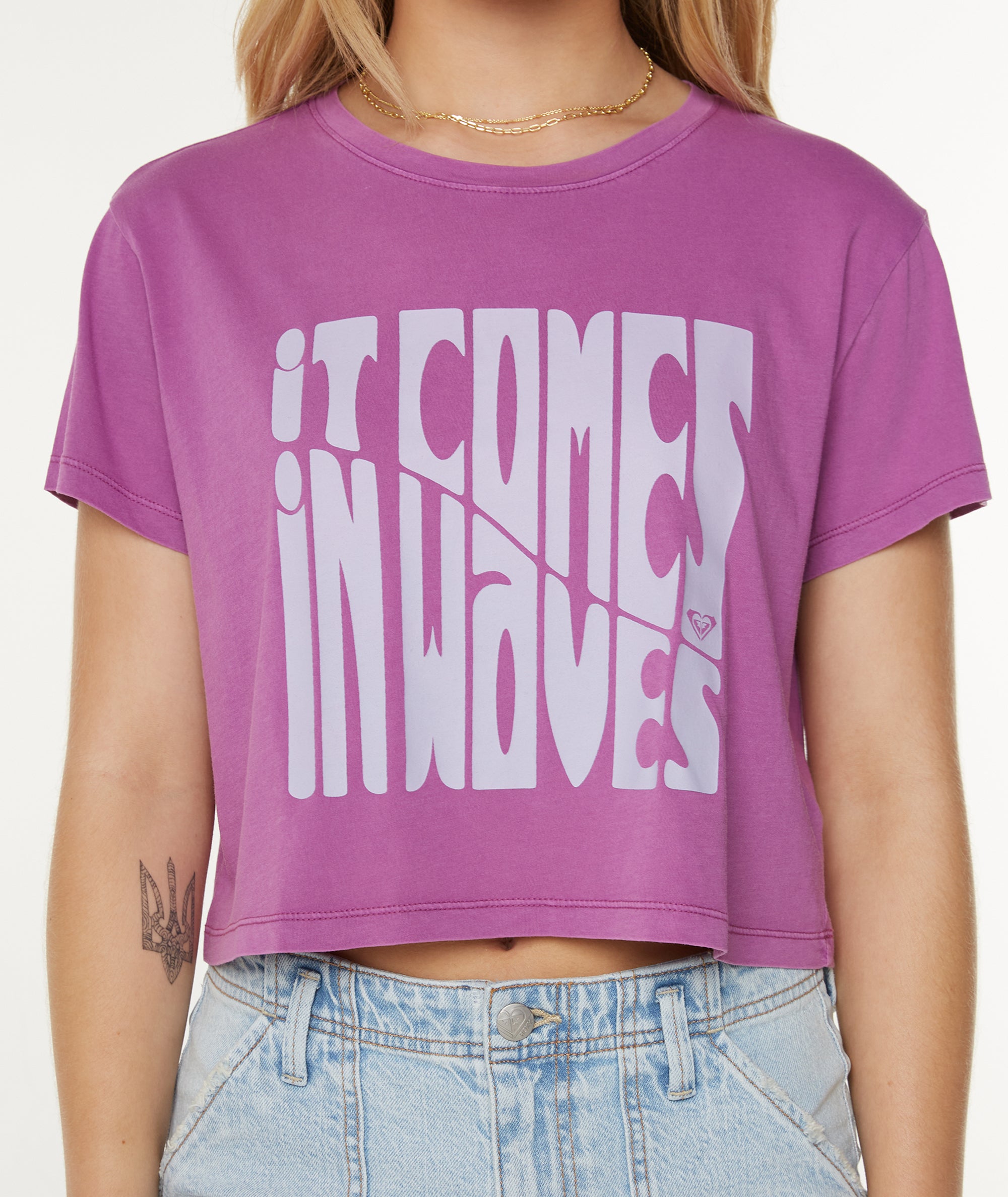 Comes In Waves Cropped Boxy Tee - Image 4